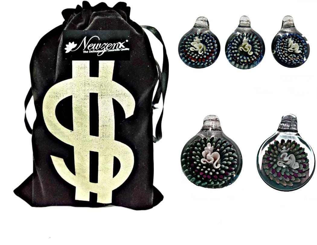 Glass Spiritual Growing Pendant OM Sign. Handcrafted Borosilicate Glass 20mm Locate with Fancy Velvet Pouch