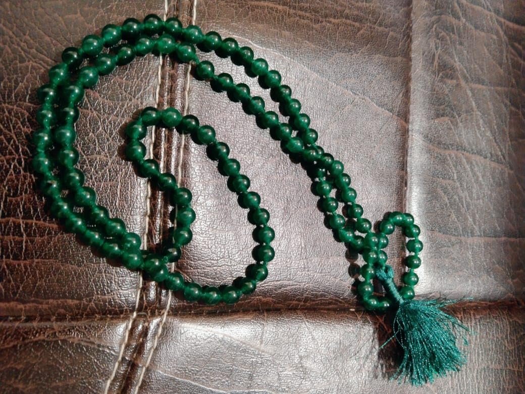Beautiful Collection May Birthstone Green Emerald Mala 108 Beads Original Certified पन्ना रत्न एमराल्ड माला Natural Maragatha Malai Round Bead Panna Mala For Wearing Any Festival